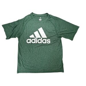Adidas t-shirt Men's‎ size Medium green